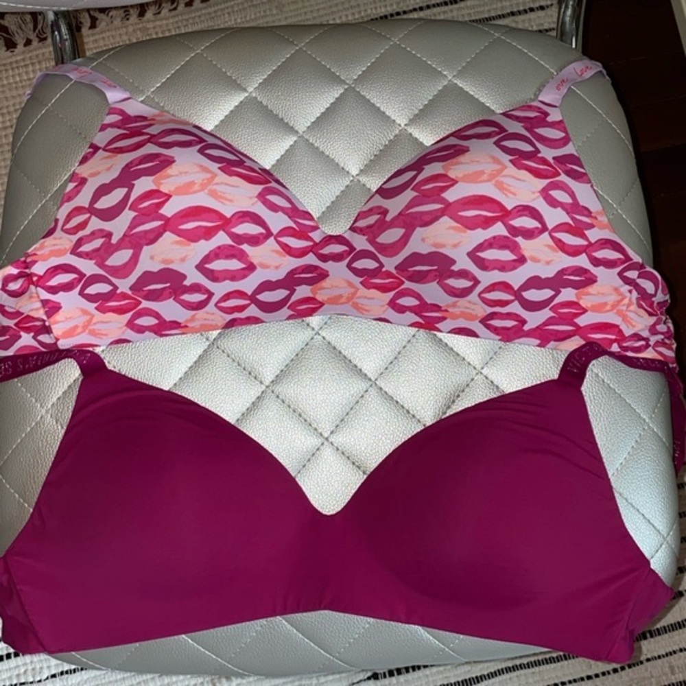 COPY - Victoria’s Secret Set wireless bras